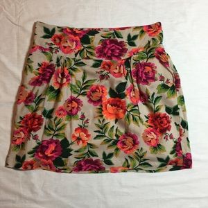 🌺Flowery Mini Skirt🌸